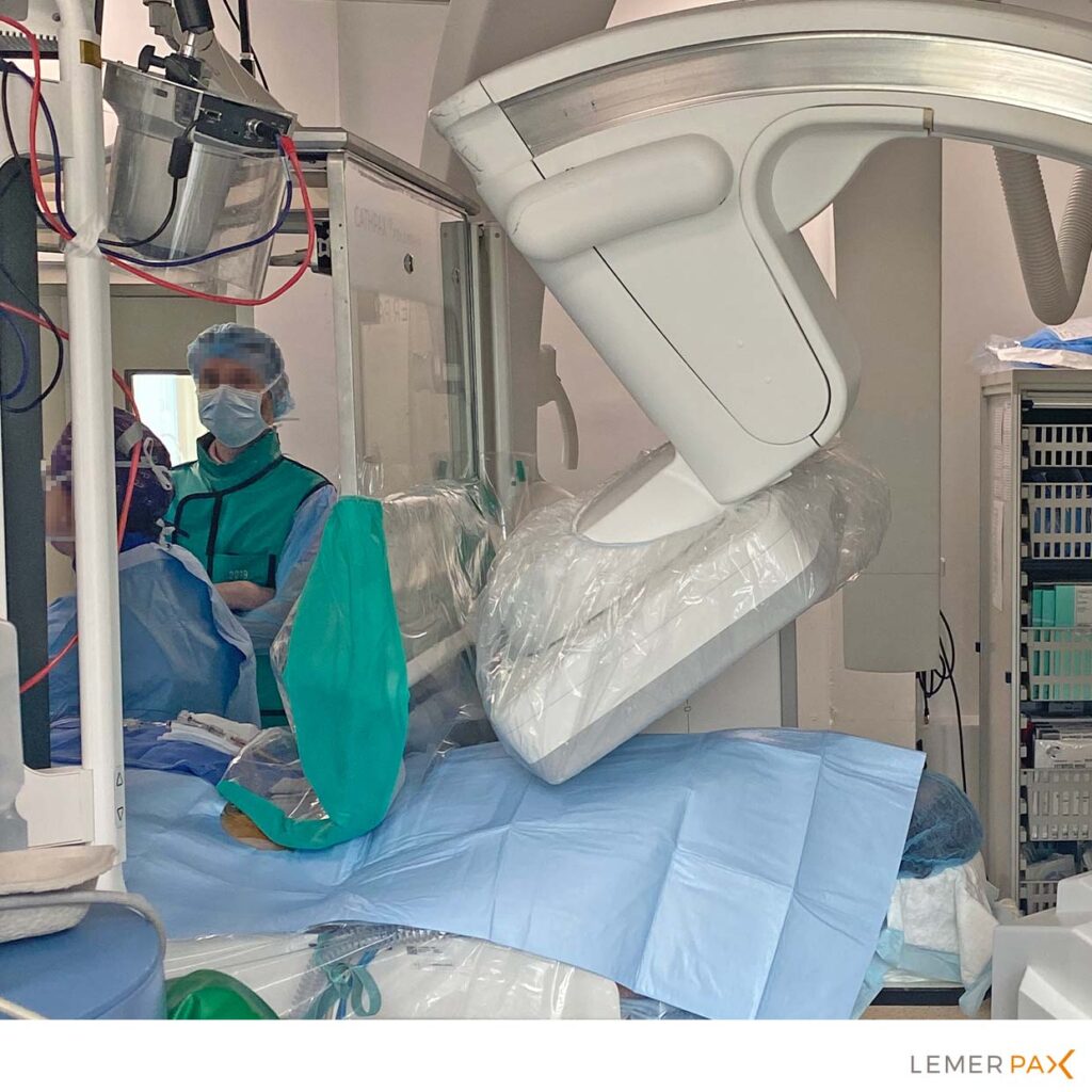 Cathpax® Novashell et angulation de l’arceau biplan pour la neuroradiologie